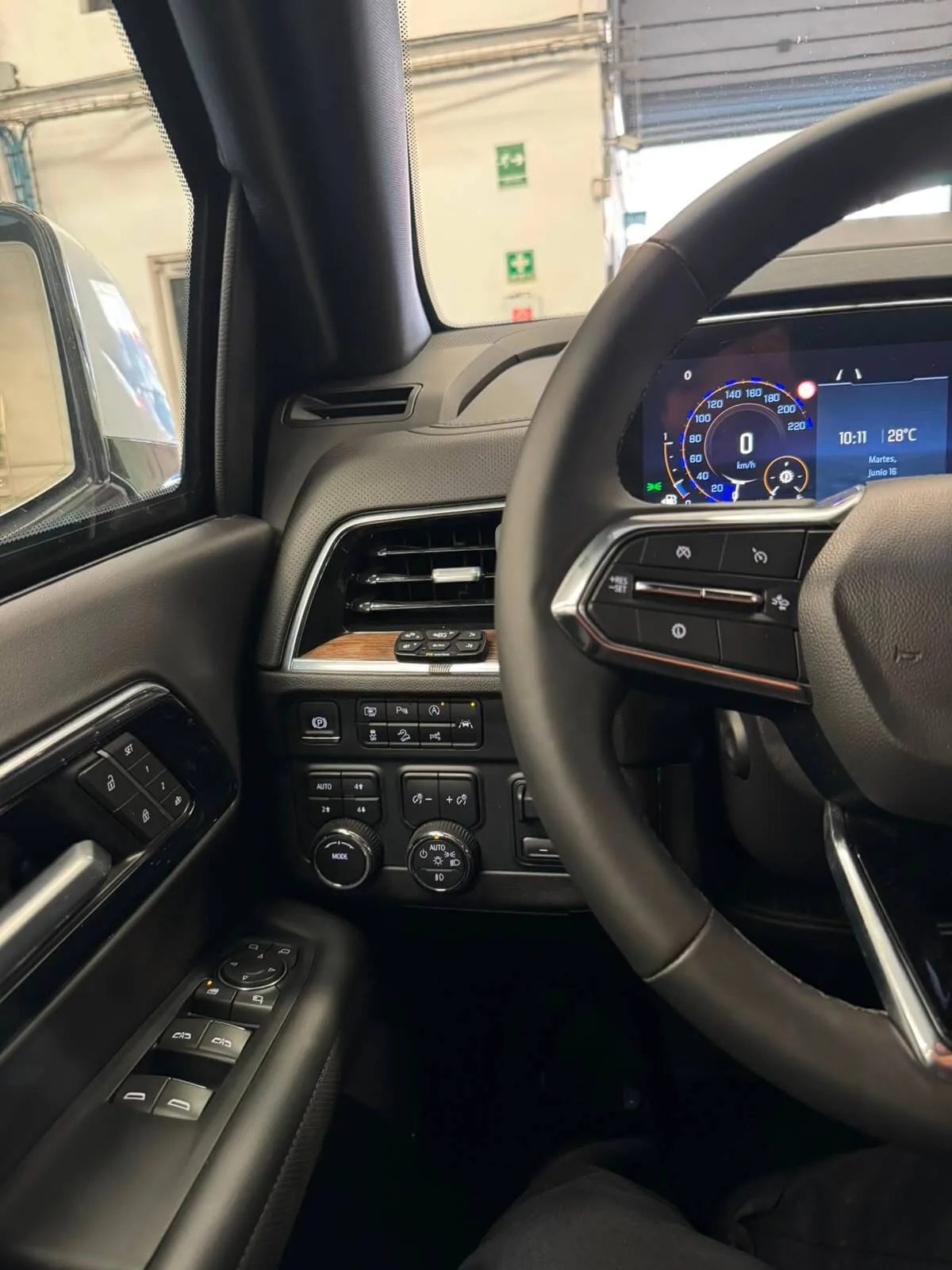 Chevrolet Tahoe High Country 2025 blindada, foto 15
