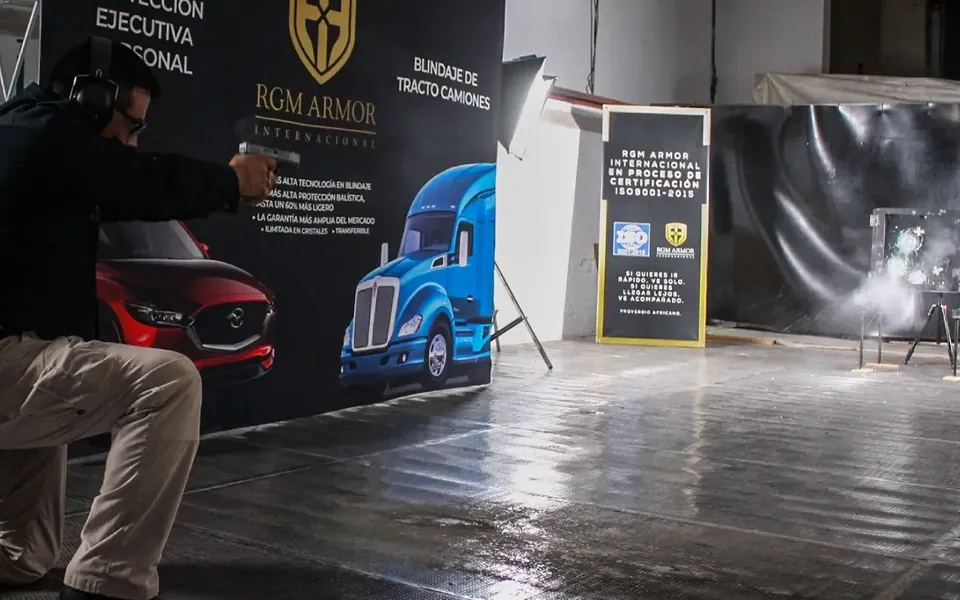 Prueba de tiro sobre material de blindaje