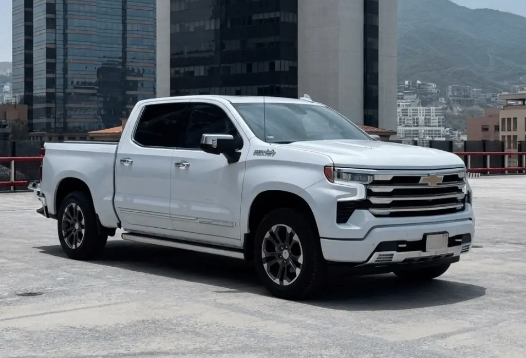 Chevrolet Cheyenne High Country 2026 blindada, foto 2