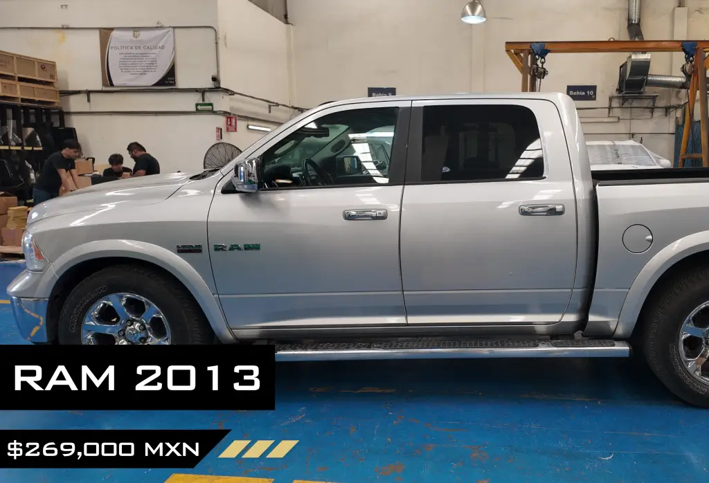 RAM 2500 2013, vista lateral en la planta de RGM Armor